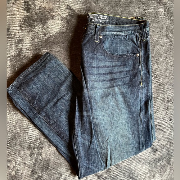Old Navy Men’s Slim Jeans - Size 38 x 30 - Picture 1 of 5